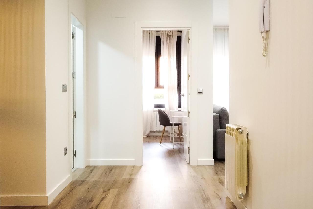 Elegante Laud1 - Nuevo/familia/wifi/tv Apartamento *